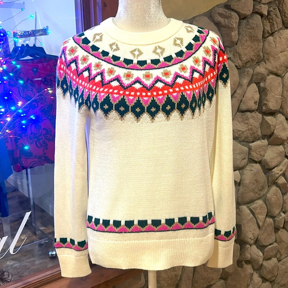 NWT Beautiful Winter Holiday Sweater